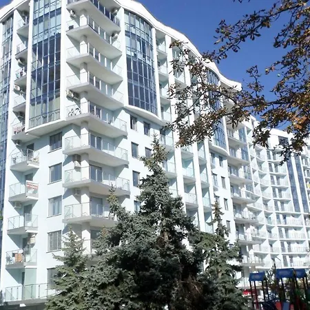 миконос в двух минутах от пляжа на 10-й ст. большого фонтана; Mykonos Odesa